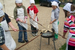 Stockbrot-backen